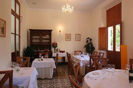 Hotel Restaurante Casa Julia 파센트 외부 사진